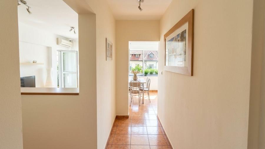 Apartament cu 2 camere decomandat, mobilat în Dorobanți