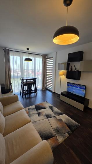 Apartament cu 2 camere decomandat în Spitalul Județean