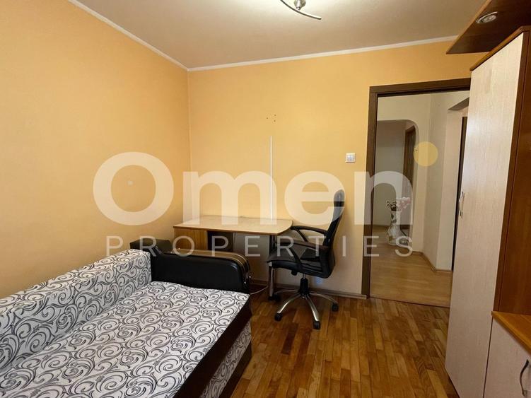 Apartament cu 3 camere decomandat, mobilat în Hotvon