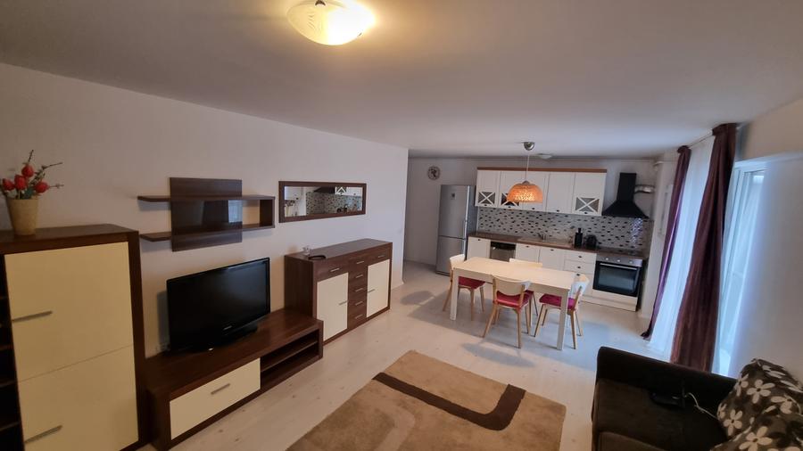 Apartament cu 2 camere decomandat, mobilat în Nord