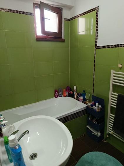 Închiriez apartament 2 camere  - 8