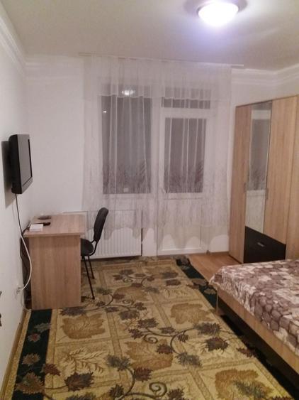 Apartament cu 3 camere decomandat în Griviței
