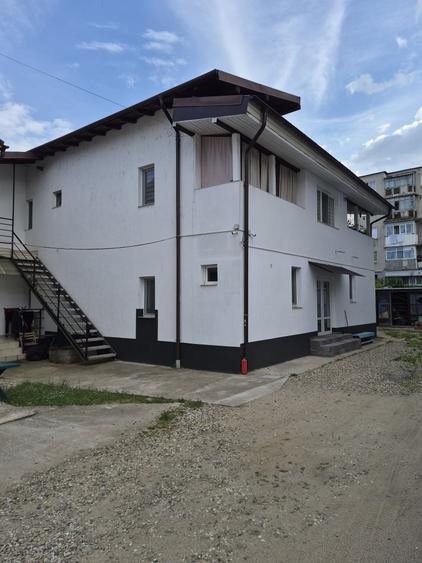 Vila compartimentata in 10 locatii ptr inchiriat, renovata 2025 - 2026, totul ca nou! - 4