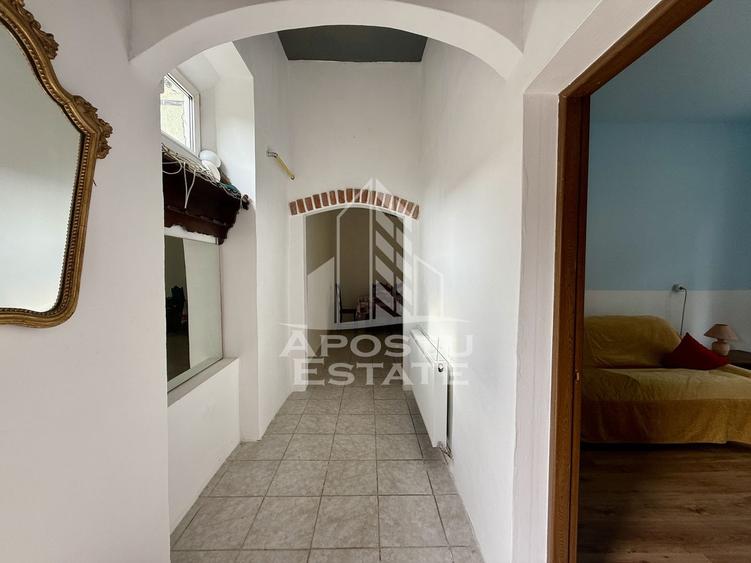 Apartament cu 3 camere decomandat, mobilat în Complex Studențesc
