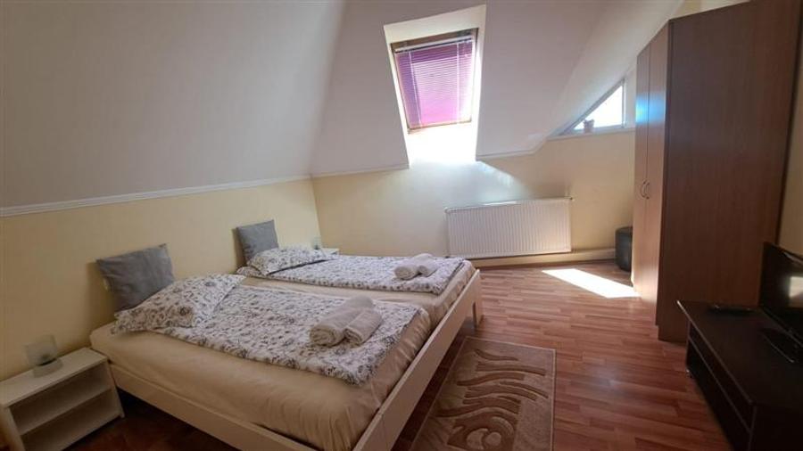 Hotel/Pensiune, de 700 mp, în Ditrău