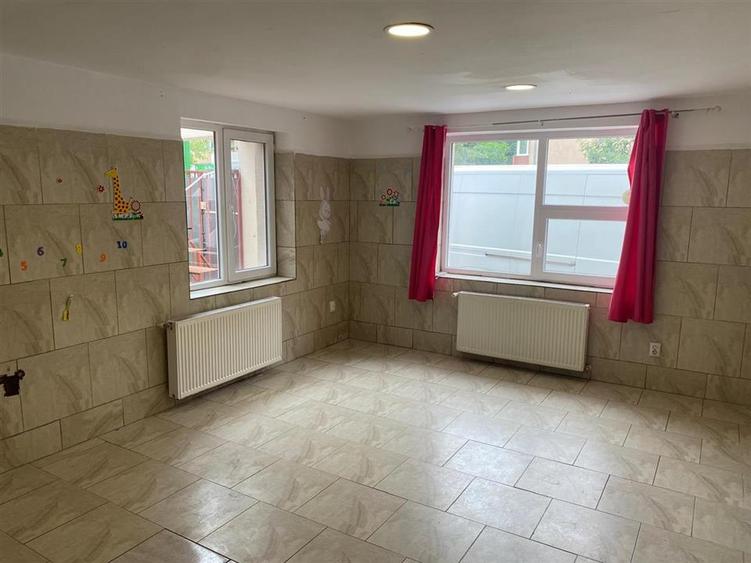 Spațiu comercial, de 100 mp, în Noua