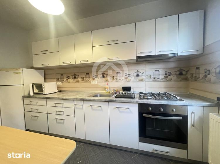 Casă cu 6 camere cu Teren 248 Mp în Central