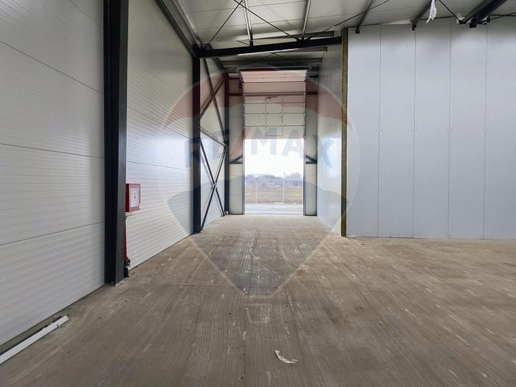 Spațiu industrial, de 599 mp, în Cernica