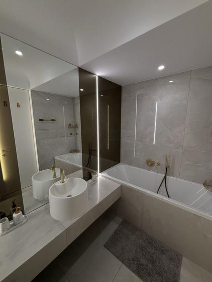 Apartament cu 2 camere decomandat în Central