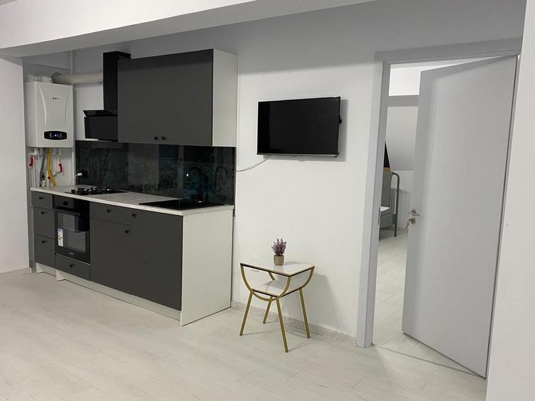 Apartament cu 2 camere semidecomandat în Central