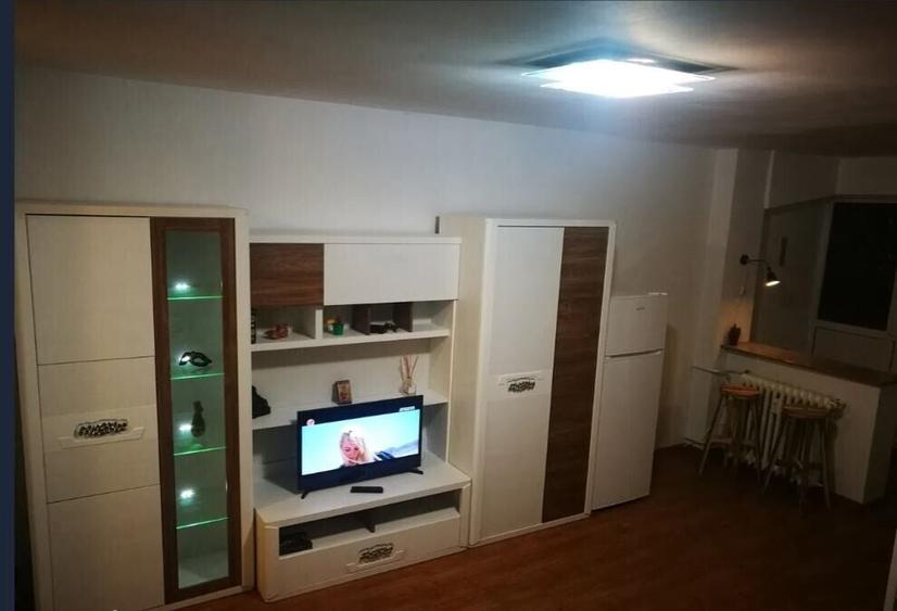 Garsonieră semidecomandată, mobilată în Dristor