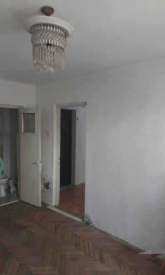 Apartament cu 2 camere decomandat în Gară