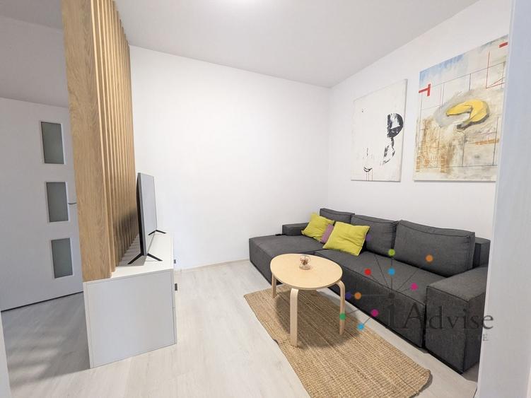 Apartament cu 2 camere, mobilat în Central