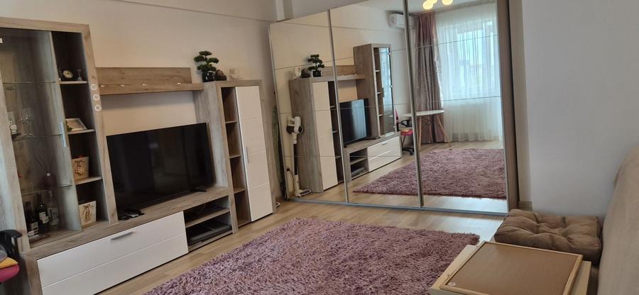 Apartament cu 2 camere decomandat în Bâcu