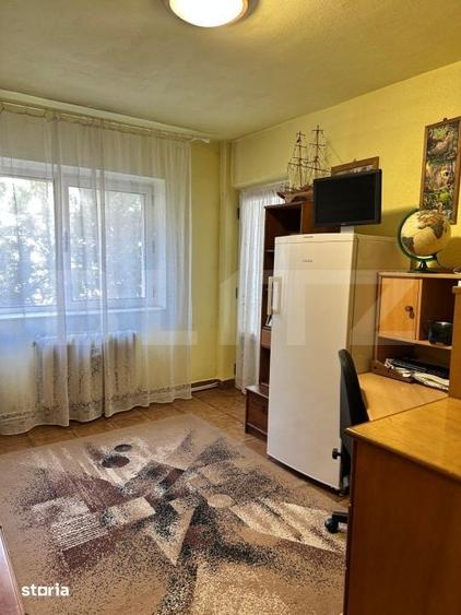 Apartament cu 4 camere decomandat în Central