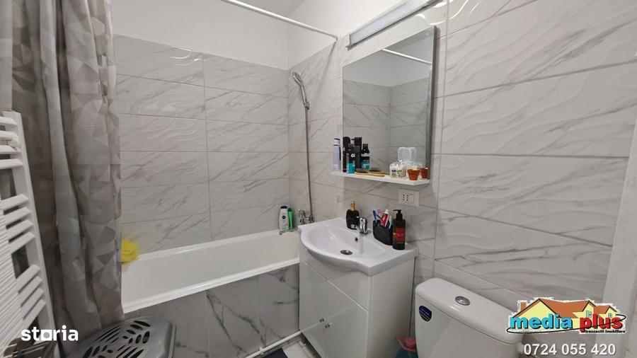 Apartament cu 2 camere în Micro 19