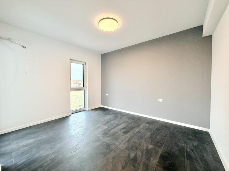 Duplex cu 4 camere cu Canalizare în Moșnița Nouă