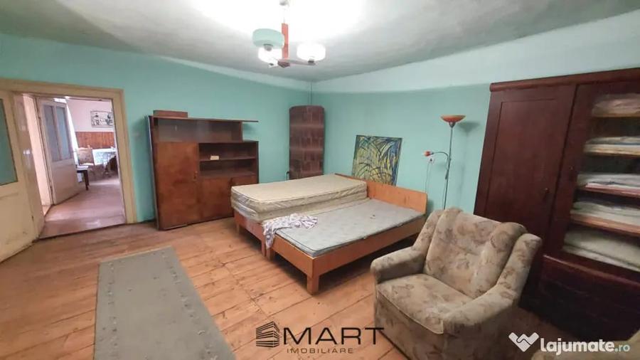 Casă cu 5 camere cu Teren 1425 Mp în Ultracentral