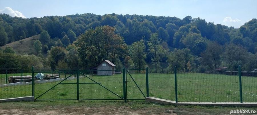 Teren de 12820 mp, în Agăș