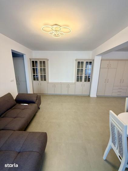 Apartament cu 3 camere în Soarelui