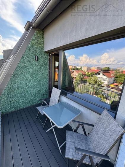 Apartament cu 2 camere semidecomandat în Tractorul