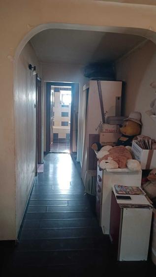 Apartament cu 3 camere decomandat în Cornitoiu