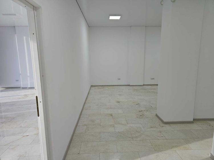 Spațiu comercial, de 80 mp, în Vest