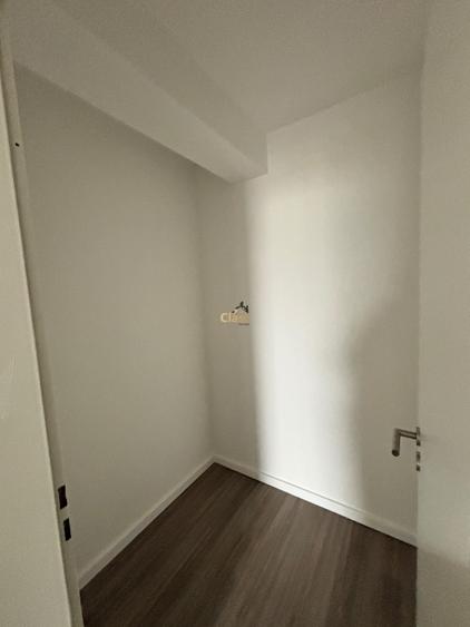 Apartament cu 3 camere semidecomandat în Semicentral