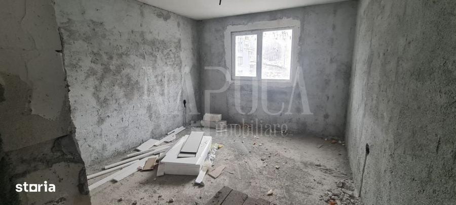 Apartament cu 3 camere semidecomandat în Florești