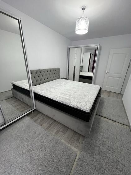 Apartament cu 2 camere decomandat în Fundeni