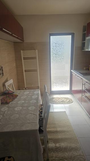 Inchiriere apartament 3 camere 1 din 4 - 8