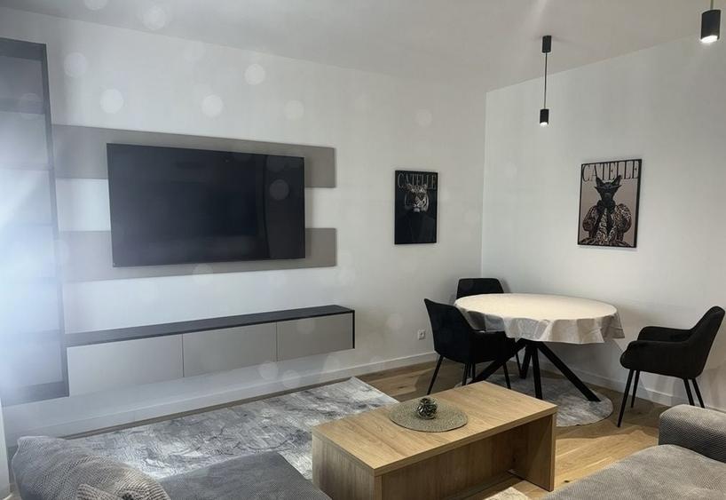 Apartament cu 2 camere decomandat, mobilat în Aviației