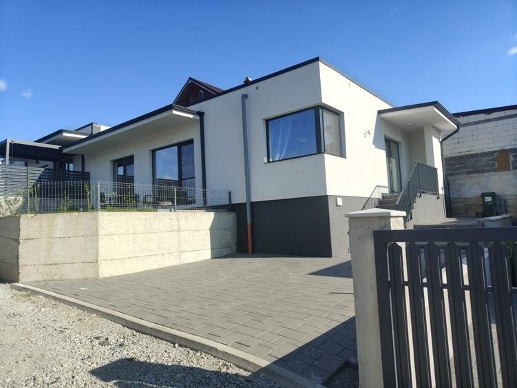 Casă cu 3 camere în Exterior Vest
