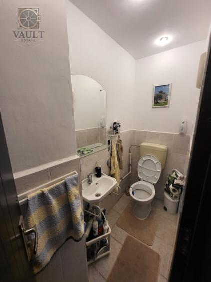 Apartament cu 3 camere decomandat, mobilat în Rahova