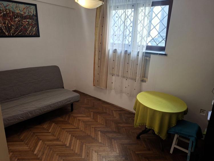 Apartament cu 2 camere decomandat în Cotroceni