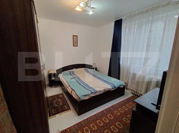 Apartament cu 2 camere semidecomandat, mobilat în Rovine