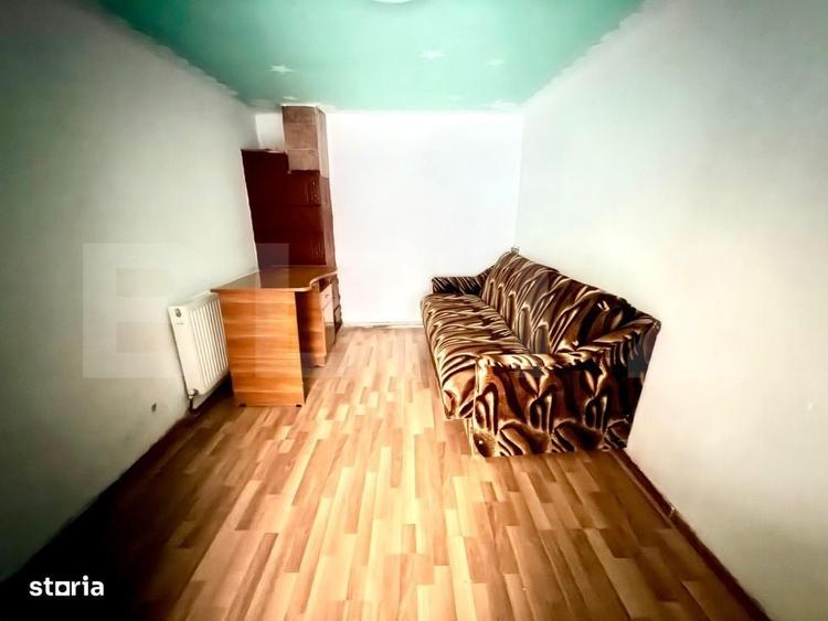 Casă cu 4 camere în Suseni