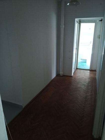 Apartament cu 3 camere decomandat în Gheorghe Lazăr
