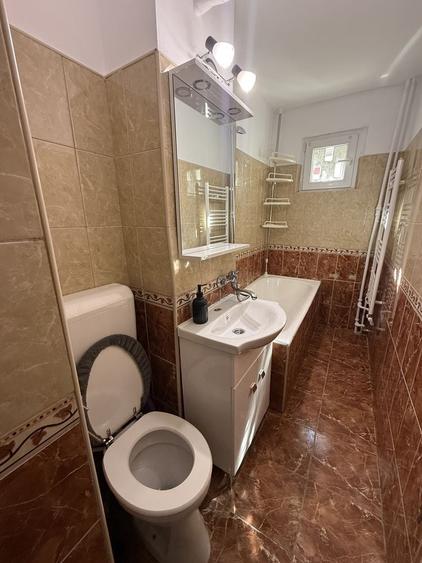 Apartament cu 2 camere semidecomandat în Ostroveni