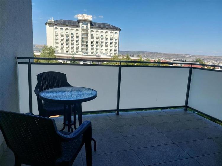 Apartament cu 2 camere decomandat, mobilat în Bună Ziua