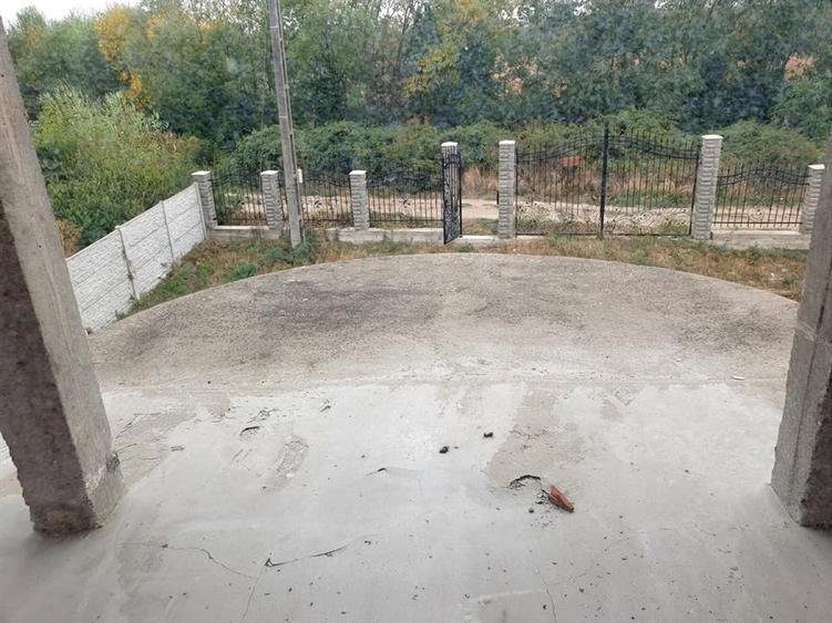 Casă cu 5 camere cu Teren 900 Mp în Tileagd