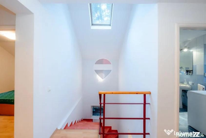 Casă cu 4 camere cu Teren 1292 Mp în Drăganu