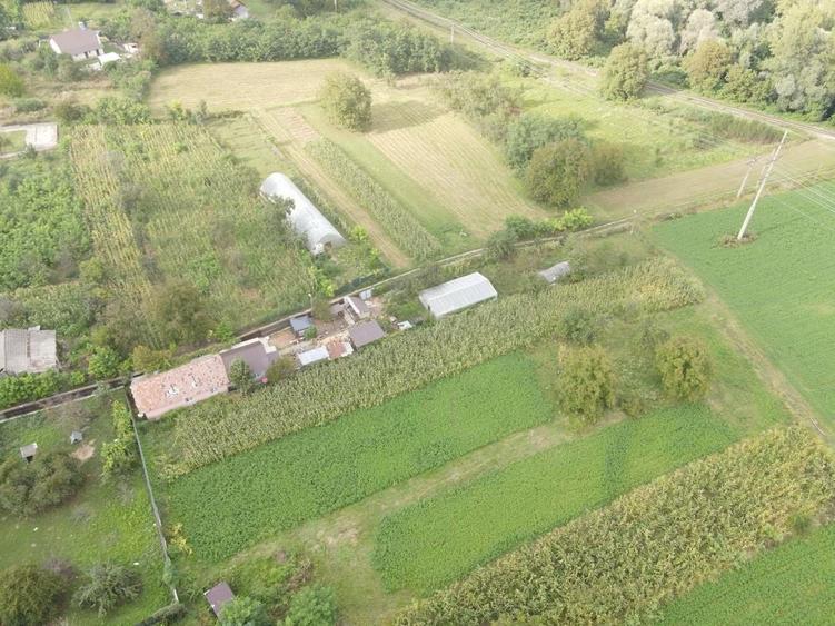Casă cu 4 camere în Gura Bâscei
