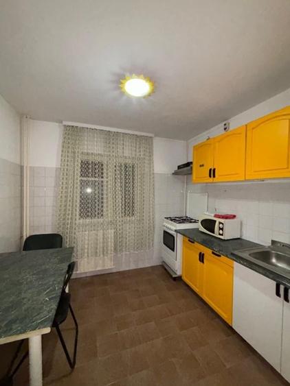Apartament cu 2 camere decomandat în Aviației