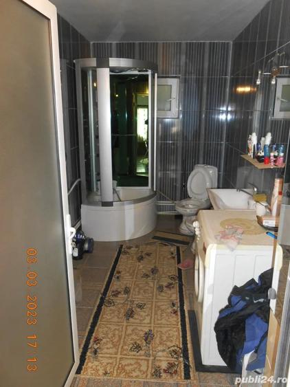 Casă cu 5 camere cu Teren 129 Mp în Lacu Dulce
