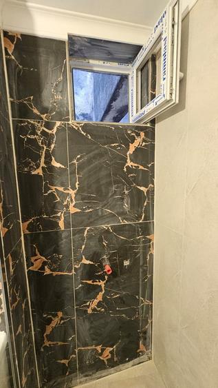 Apartament cu 3 camere semidecomandat în Micro 17