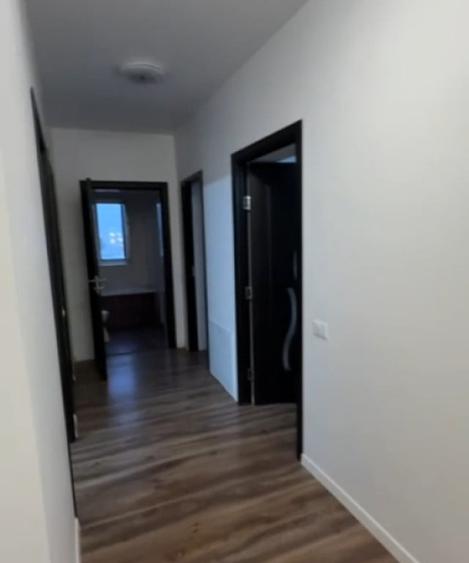Casă cu 5 camere cu Teren 600 Mp în Central