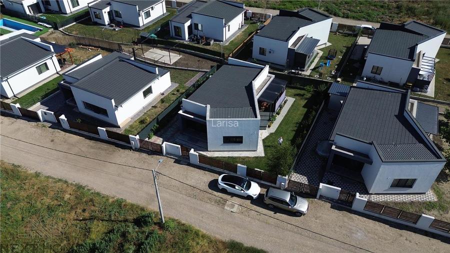 Casa noua de vanzare Doctor Carnabel | 100 mp utili | Piscina, incalzire in pard
