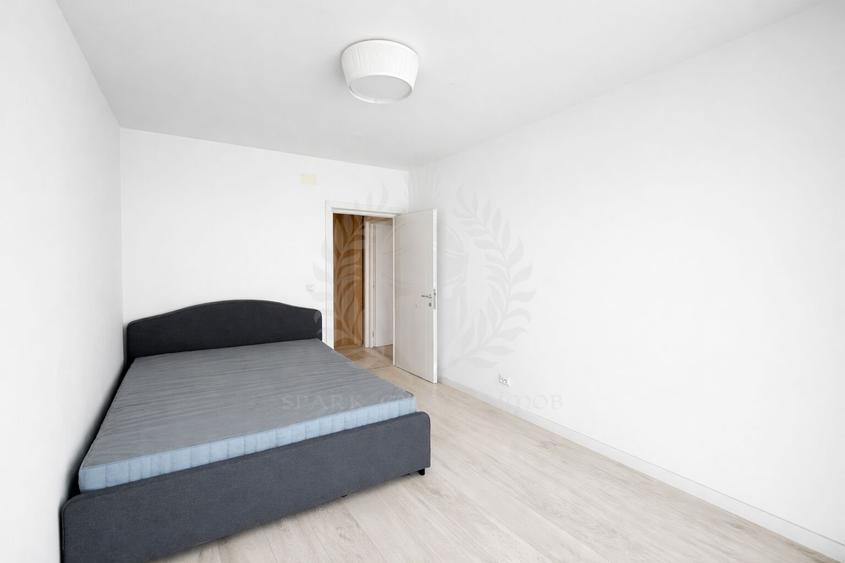 Apartament cu 3 camere decomandat, mobilat în Cantacuzino