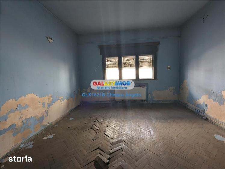 Casă cu 5 camere cu Teren 470 Mp în Centrul Civic